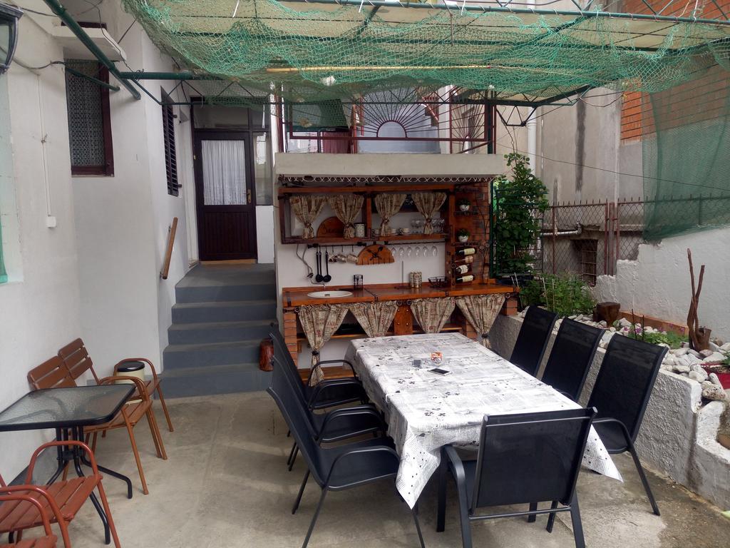 Zemunella Guest House Herceg Novi Esterno foto