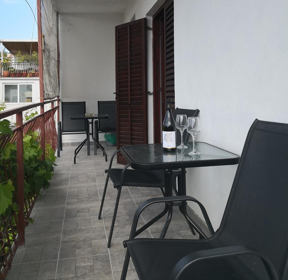 Zemunella Guest House Herceg Novi Esterno foto