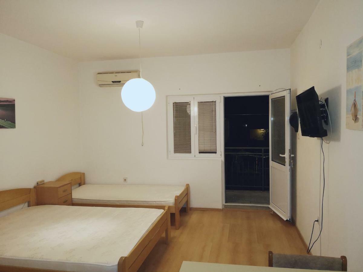 Zemunella Guest House Herceg Novi Esterno foto