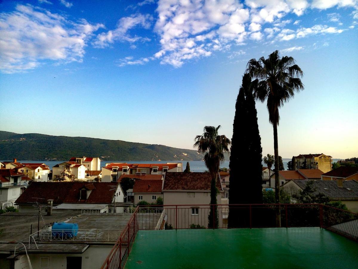 Zemunella Guest House Herceg Novi Esterno foto