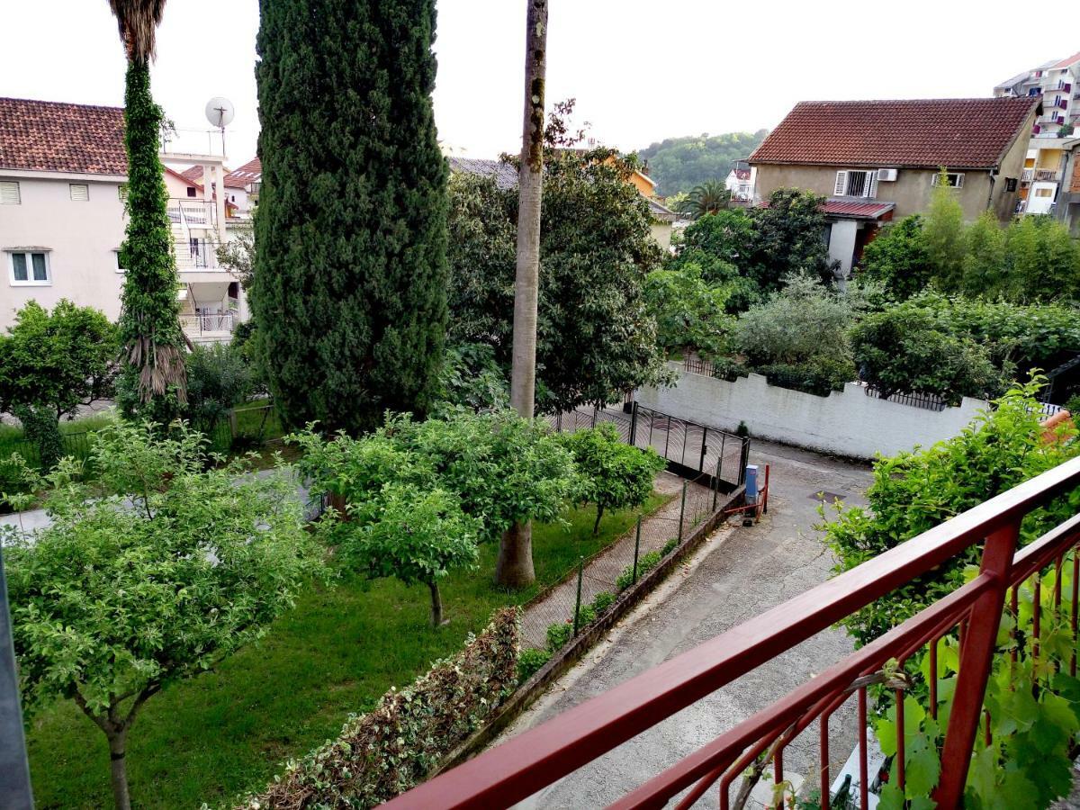 Zemunella Guest House Herceg Novi Esterno foto