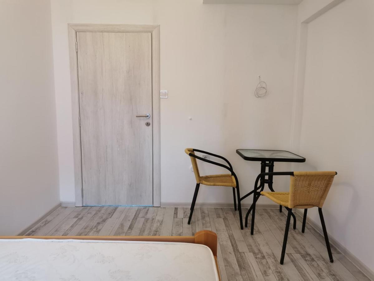 Zemunella Guest House Herceg Novi Esterno foto